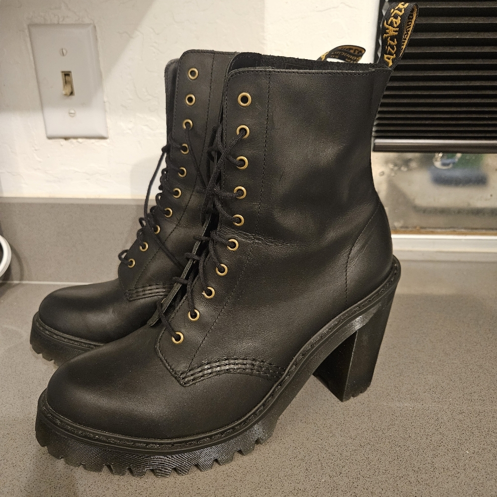 Dr. Martens Kendra